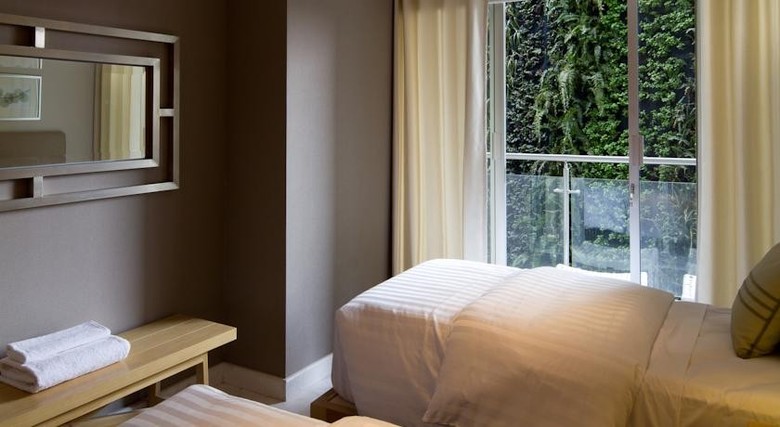 Hotel Pennsylvania Suites