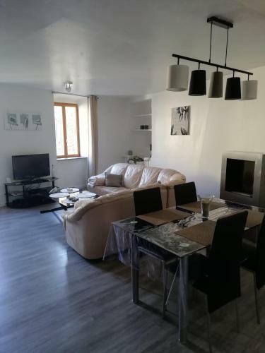 Ancienne Caserne Du Ch�teau