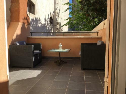 Hostal Maison D'h�tes "au Coeur D'avignon"