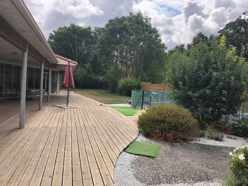 Villa Anani 9/p+1bb Piscine Chauff�e