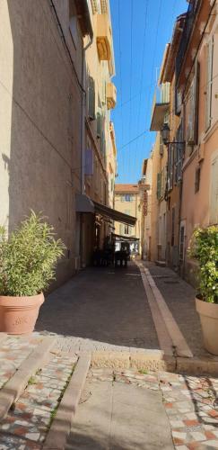 Apartamento Studio Hypercenter Bandol Feet In The Water