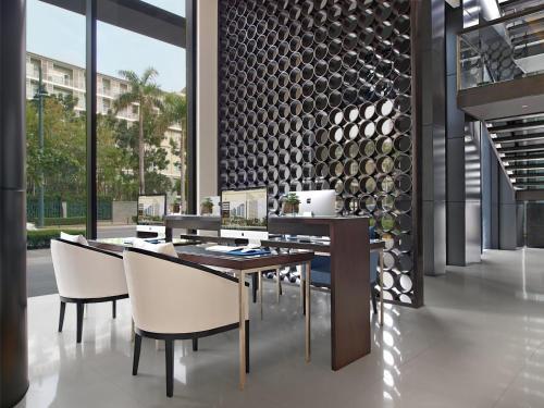 Hotel Seda Bonifacio Global City