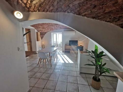Apartamento Studio Bastia, 1 Pi�ce, 4 Personnes - Fr-1-650-5