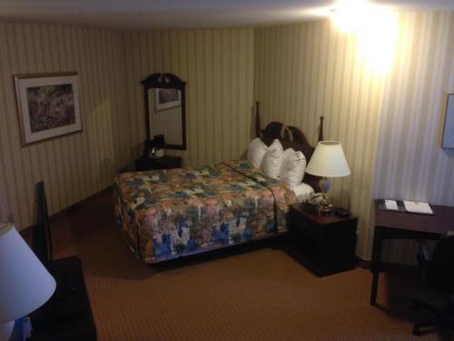 Quality Hotel & Suites Sherbrooke