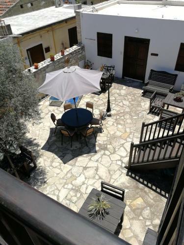 Romios Apartments