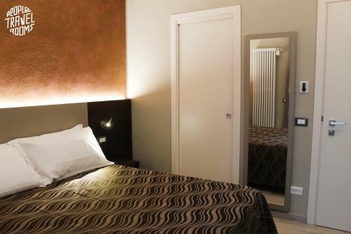 Hostal People Travel Rooms
