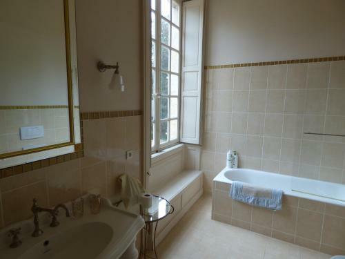 Bed & Breakfast Chateau De La Grand'maison