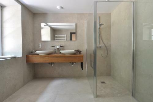 Bed & Breakfast Maison D'h�tes Les Jardins De Madeleine
