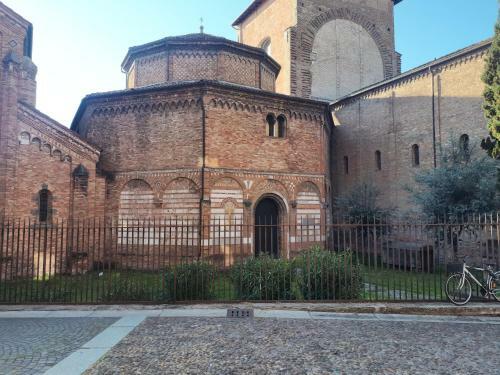 Hostal Smart Apartment Sei Chiese - Solo Affitti Brevi