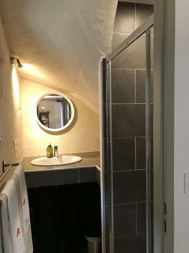 Bed & Breakfast Suite Priv�e Avec Grand Salon Et Chemin�e