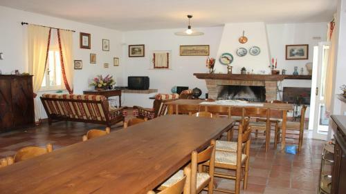 Villa Vallocchia - Sleeps 18 Exclusive Poolgrounds Spoleto 10 Mins Rome 1 Hr