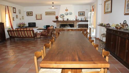 Villa Vallocchia - Sleeps 18 Exclusive Poolgrounds 2