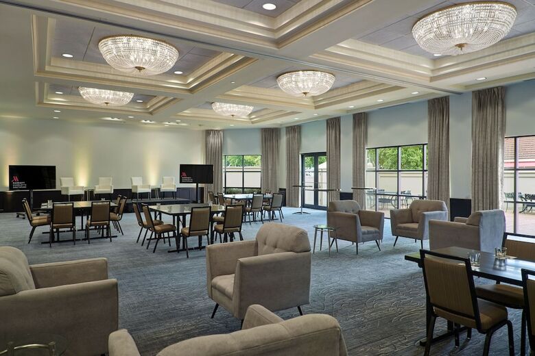 Hotel Charlotte Marriott Southpark