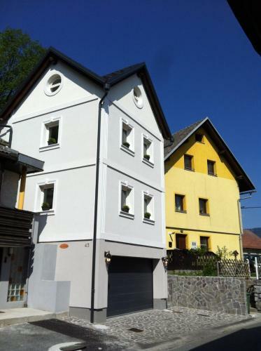Effie Perine Apartments