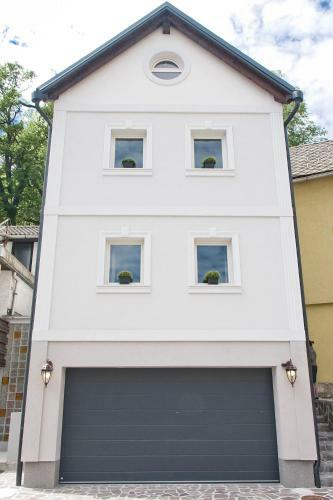 Effie Perine Apartments