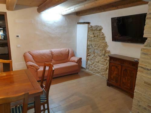 Apartamento Vacanze In Collina, Tra Mare E Monti
