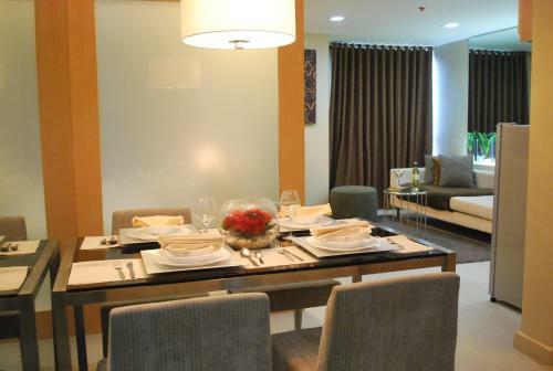 Aparthotel Bsa Twin Towers