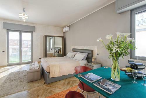 Hostal Penthouse Station Luxury Suites & Apts 2