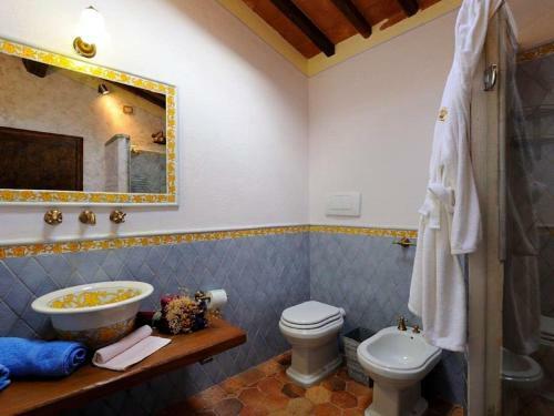 Authentic Holiday Home In Bucine With Private Swimming Pool