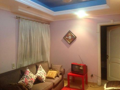 Apartamento Lovely 1br Complete Flat In A Central Location Cairo,