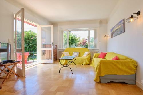 Guestready - House With Garden