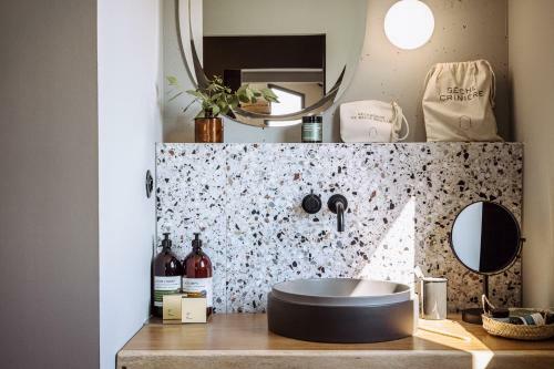 Hotel Le Garage Biarritz H�tel Nouvelle Ouverture