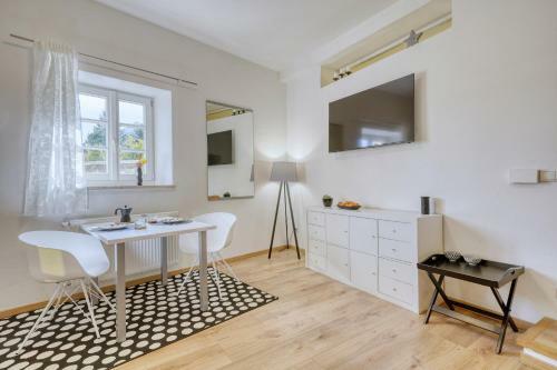 Zentral Gelegenes Apartment Mit Garage Und Garten