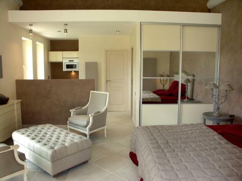 Hostal Domaine De Cachard