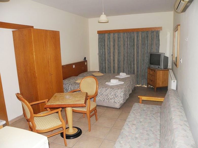 Valana Hotel Apartments