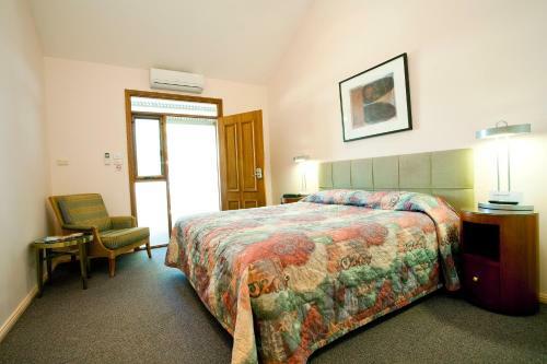 Motel Gundaroo Colonial Inn