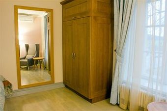 Hotel H�meenkyl�n Kartano
