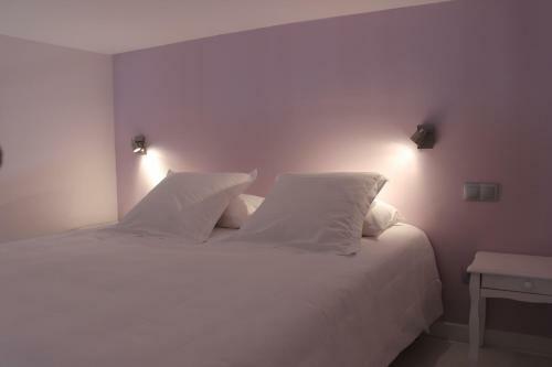 Bed & Breakfast Le Mas De Roux Chambres D'hotes