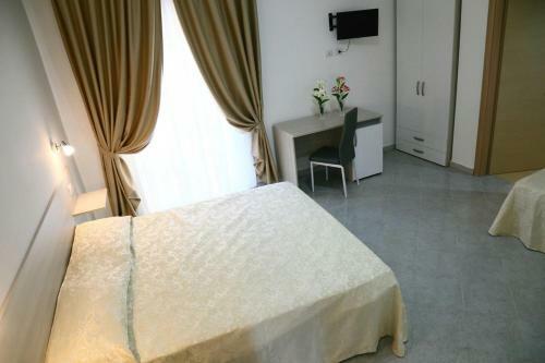Hostal Al Giglio - Bed And Breakfast