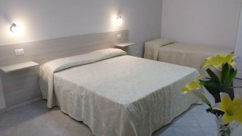 Hostal Al Giglio - Bed And Breakfast