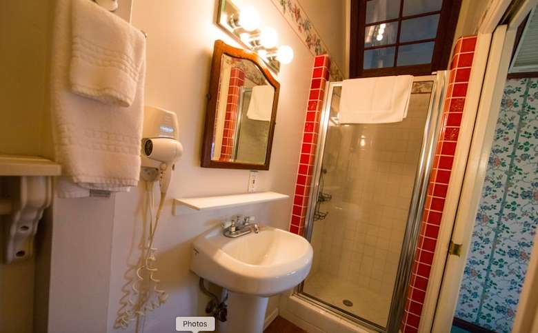 Bed & Breakfast Bath Street Inn
