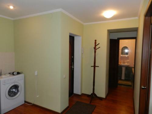 3-room Apartment On Reliefna Street 2-a