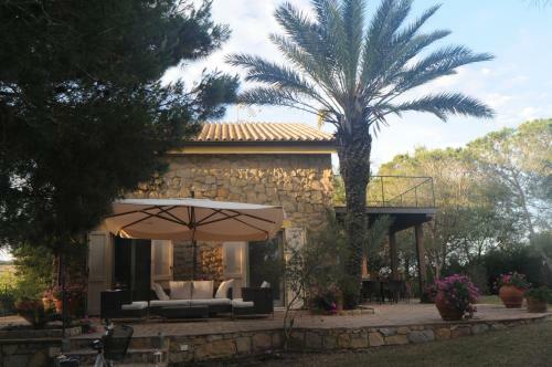 Villa Con Piscina A Carloforte