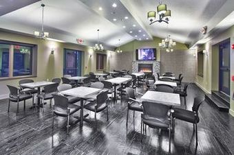 Hotel The East Avenue Inn & Suites