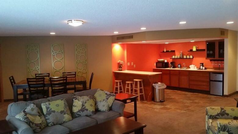 Hotel Howard Johnson Grand Forks