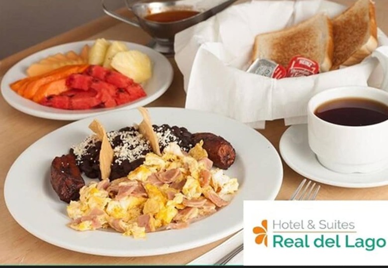 Hotel & Suites Real Del Lago