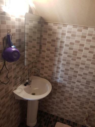 Hostal Silver Laguna