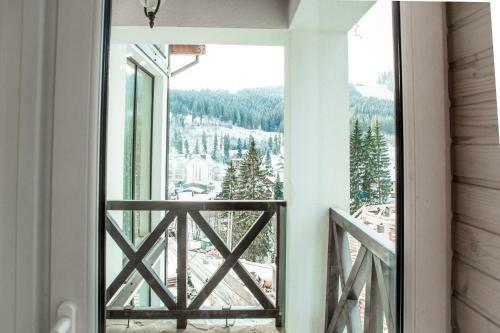 Hotel Pid Strihoju