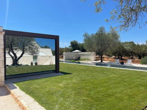 Villa Ostuni Mirror Trullo And Mirror House
