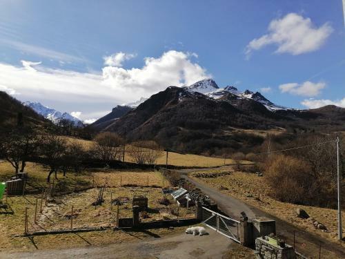 Aux D'estaing Crois�s, G�te De Montagne Accessible � Tous