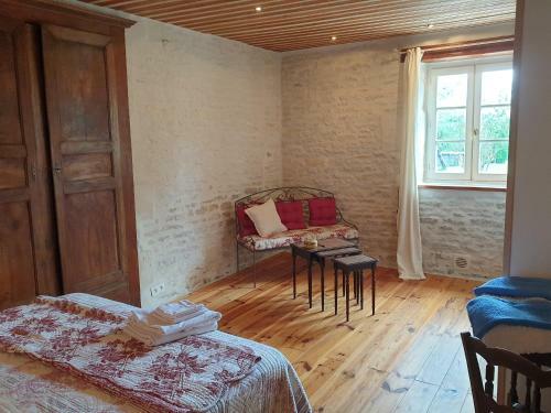 Hostal Les �curies