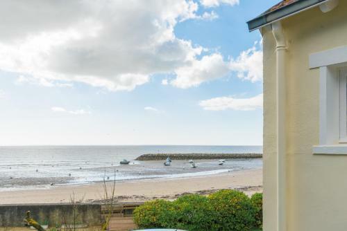 Maison De 200m Face A La Plage - La Bernerie