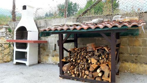 Casa Ai Piedi Del Monte Camicia