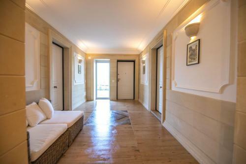 Le Fratte Luxury Home