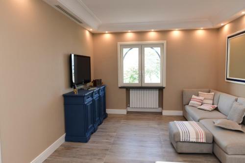 Le Fratte Luxury Home