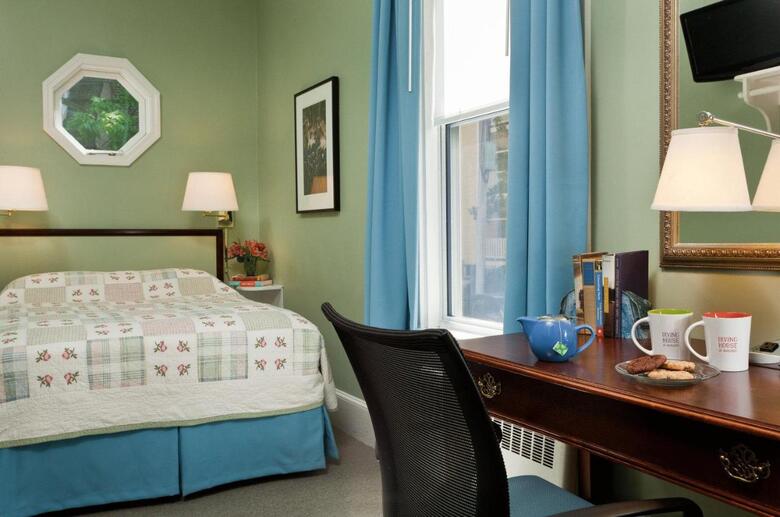 Bed & Breakfast Irving House At Harvard